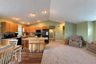 3758 Caribou Dr, Zeeland, MI 49464 - Photo 6