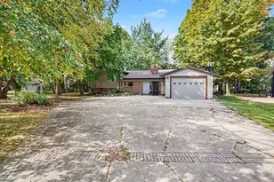 407 Vista Ln, Fremont, MI 49412 - Photo 30