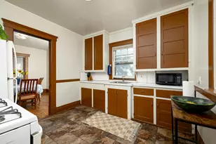 945 Dewey Ave, Ann Arbor, MI 48104 - Photo 12