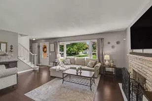 843 Fairfield Ave NW, Grand Rapids, MI 49504 - Photo 10