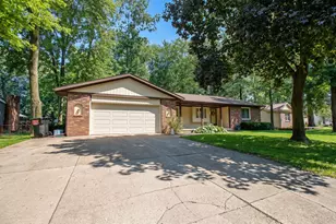 7337 Yorkshire Dr, Hudsonville, MI 49426 - Photo 1