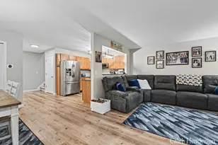 2713 Blue Stem Dr, Zeeland, MI 49464 - Photo 8