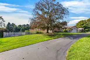 6666 Naomi Rd, Eau Claire, MI 49111 - Photo 8
