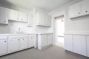 101 Bowen Ave, Battle Creek, MI 49037 - Photo 6