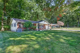 416 Spring Valley Ln, Whitehall, MI 49461 - Photo 2