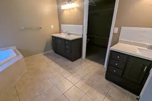 4278 Arbour Dr, Commerce Township, MI 48390 - Photo 6