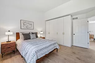 2210 Green Valley Ct, Ann Arbor, MI 48103 - Photo 36