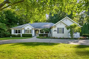 15889 N Edgewood Dr, Buchanan, MI 49107 - Photo 1