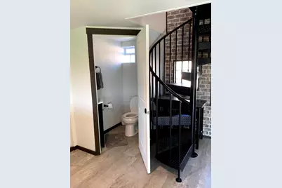 121 E Ypsilanti Avenue, Pontiac, MI 48340 - Photo 8
