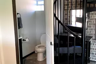 121 E Ypsilanti Ave, Pontiac, MI 48340 - Photo 8