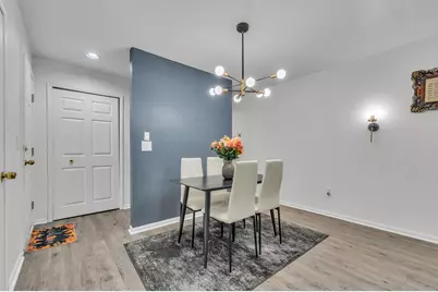 20829 Orchard Lake Road, Farmington Hills, MI 48336 - Photo 2