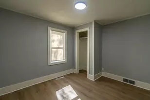 1910 Valley St, Muskegon, MI 49442 - Photo 10