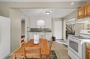 5184 Wayne Ave, Kalamazoo, MI 49004 - Photo 6