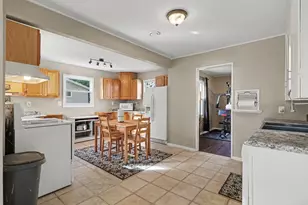 5184 Wayne Ave, Kalamazoo, MI 49004 - Photo 8