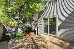 1013 Essex Cir, Kalamazoo, MI 49008 - Photo 4
