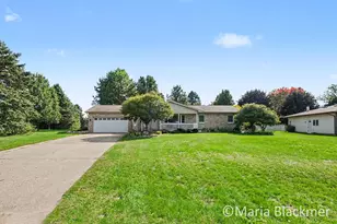 85 Holiday Dr, Ionia, MI 48846 - Photo 4