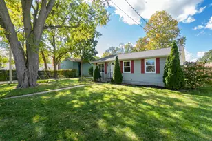 249 Elizabeth St, Rockford, MI 49341 - Photo 2