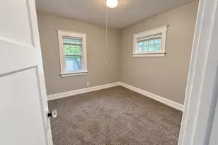 866 Fleming Ave, Muskegon, MI 49442 - Photo 10