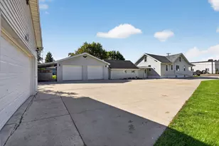 627 Brentwood Rd, Jackson, MI 49202 - Photo 38