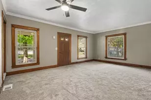 23 Peckham St, Coldwater, MI 49036 - Photo 2