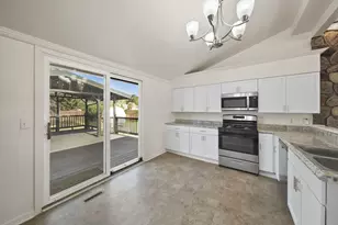 210 W Grove Ave, Michigan Center, MI 49254 - Photo 18