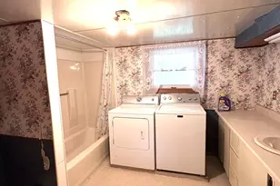 836 N Cherry St, Evart, MI 49631 - Photo 14