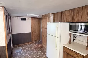 836 N Cherry St, Evart, MI 49631 - Photo 6