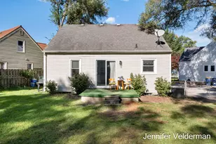 1138 Kelsey St NE, Grand Rapids, MI 49505 - Photo 26