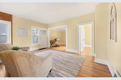 106 E McKay Street, Saline, MI 48176 - Photo 8
