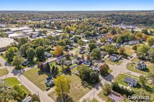 610 Root St, Belding, MI 48809 - Photo 2