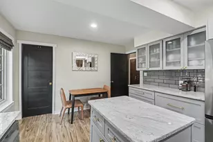 29233 Wellington Ct, Southfield, MI 48034 - Photo 10