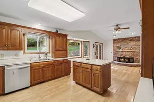 2940 Bramble Dr, Kalamazoo, MI 49009 - Photo 8