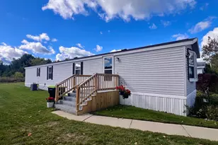 397 Fairway Dr, Cadillac, MI 49601 - Photo 8