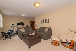 6083 Fairgrove St, Kalamazoo, MI 49009 - Photo 20