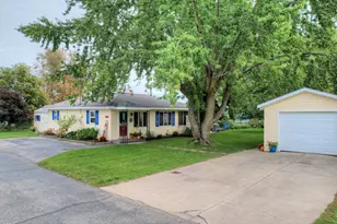 4135 W Joy Rd, Shelbyville, MI 49344 - Photo 4