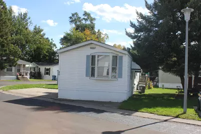 576 SE Jessica Street SE, Kentwood, MI 49548 - Photo 2