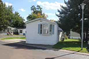 576 SE Jessica Street SE, Kentwood, MI 49548 - Photo 2