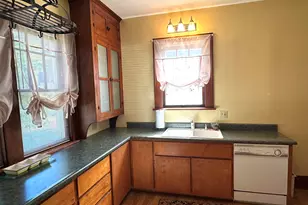 313 3rd St, Manistee, MI 49660 - Photo 18