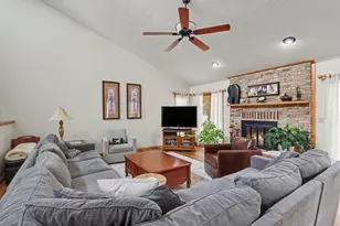 125 Jacaranda Dr, Battle Creek, MI 49015 - Photo 8