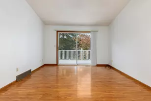 209 Pippin Dr NW, Sparta, MI 49345 - Photo 2
