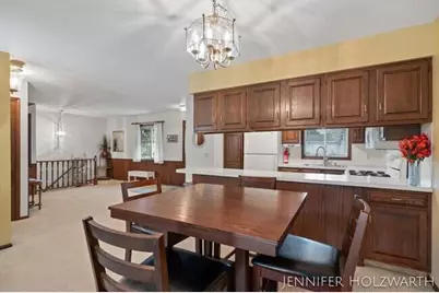 5990 Leisure South Drive SE, Kentwood, MI 49548 - Photo 6