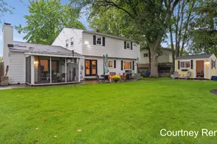 2726 Hampshire Blvd SE, East Grand Rapids, MI 49506 - Photo 6