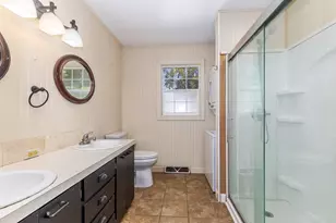 704 E Oak St, Greenville, MI 48838 - Photo 10