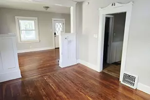 400 Bates St, Jackson, MI 49202 - Photo 12