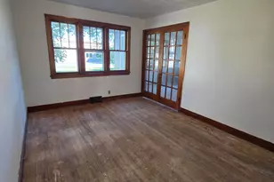 113 W State St, Scottville, MI 49454 - Photo 24