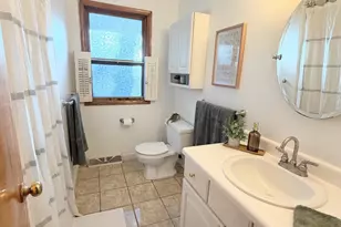 808 Jones St, Marshall, MI 49068 - Photo 8