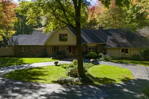 4825 Buttercup Ln, Okemos, MI 48864 - Photo 10