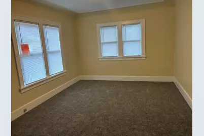 358 E Columbia Avenue, Muskegon Heights, MI 49444 - Photo 2