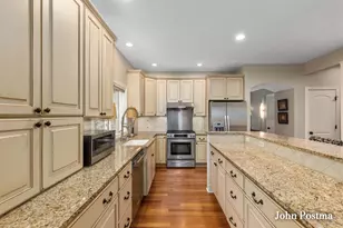 12 Peartree Ln NE, Grand Rapids, MI 49546 - Photo 10