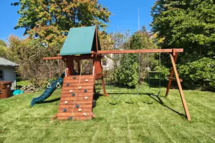 3920 Applegrove Ln, Lansing, MI 48911 - Photo 24